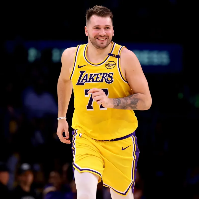 v站-美媒：赛季胜场场均得分，东契奇、亚历山大、马克西前三